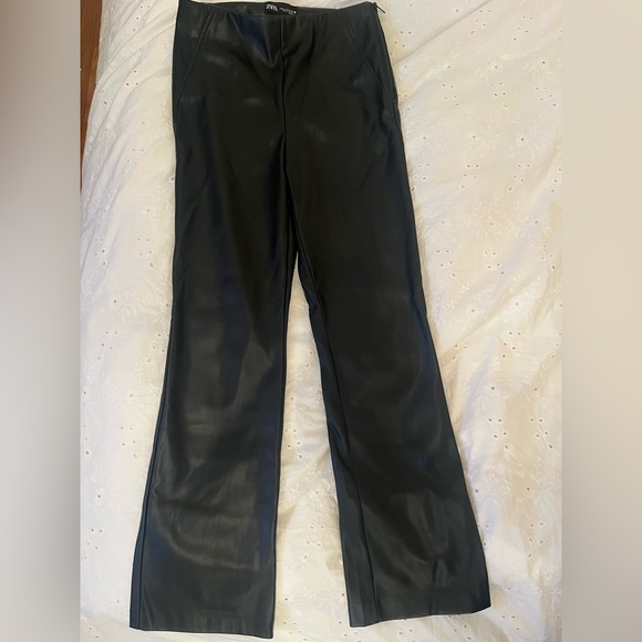 Zara faux leather pants - Picture 2 of 3